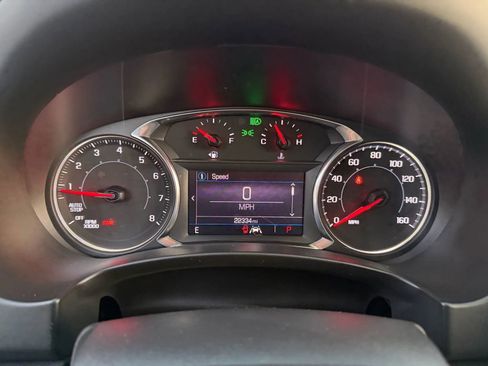 Used 2023 GMC Terrain SLE image 17