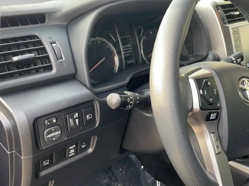 Used 2022 Toyota 4Runner Limited image 23