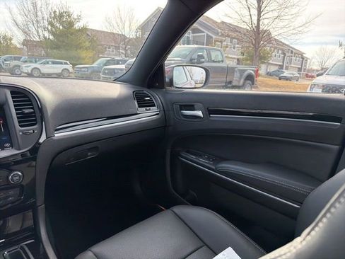 Used 2023 Chrysler 300 S w/ Comfort Group image 15