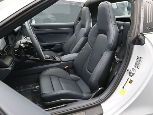 Used 2025 Porsche 911 Targa 4 GTS image 5