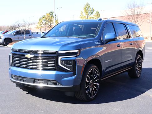 New 2026 Chevrolet Suburban High Country image 35