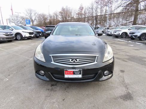 Used 2013 INFINITI G37 x w/ Premium Pkg image 6