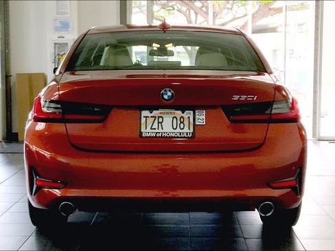 Used 2020 BMW 330i Sedan w/ Convenience Package RWD image 4