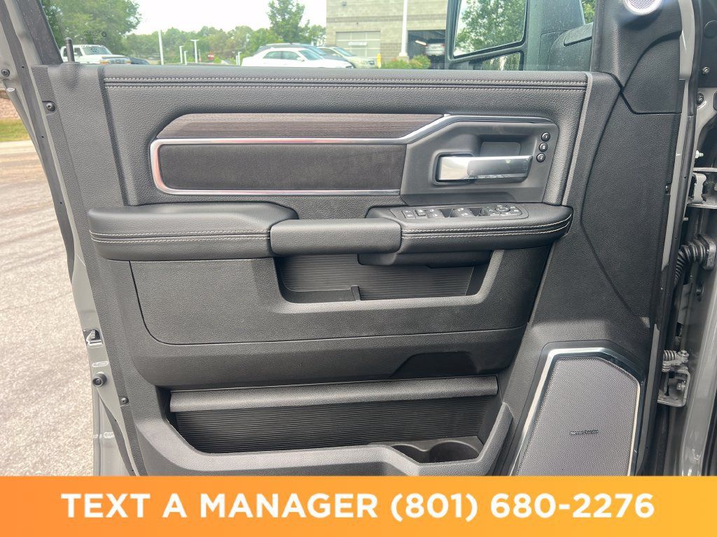 New 2026 RAM 2500 Laramie AWD/4WD image 10