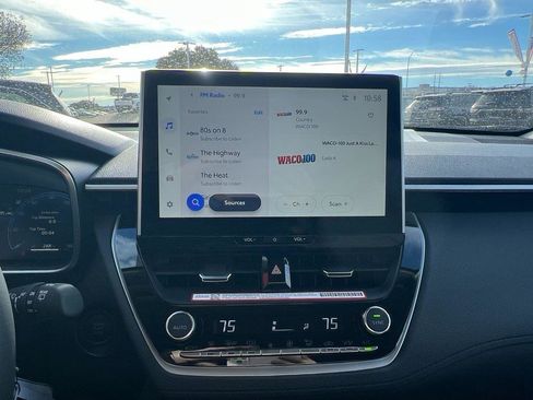 Certified 2026 Toyota Corolla Cross XLE image 24