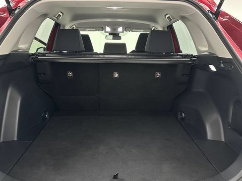 Certified 2022 Toyota RAV4 LE AWD/4WD image 11