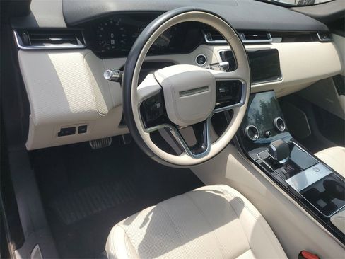 Used 2021 Land Rover Range Rover Velar R-Dynamic S image 22