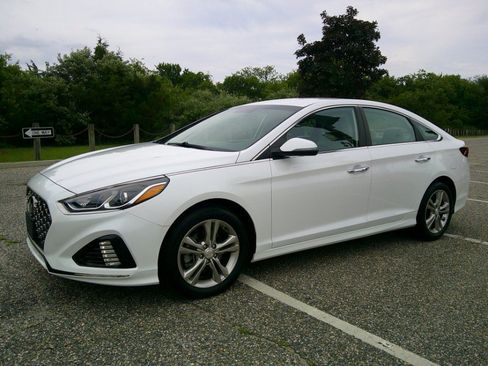 Used 2019 Hyundai Sonata SEL FWD image 2
