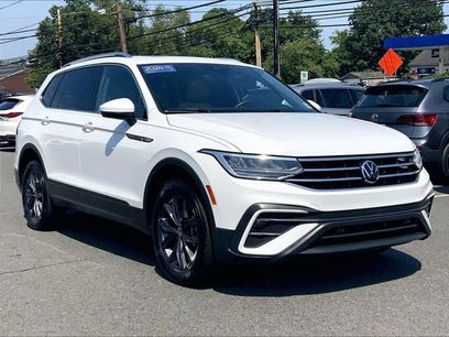 Used 2024 Volkswagen Tiguan SE