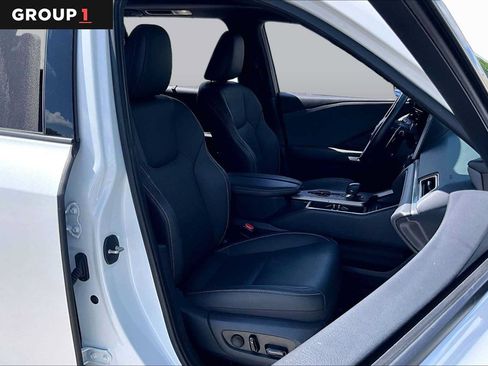 Certified 2024 Lexus TX 350 FWD w/ Technology Package image 9