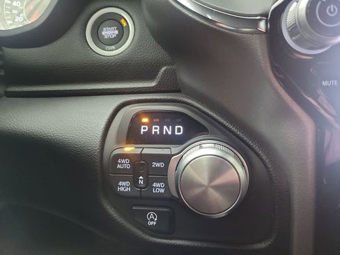 Used 2025 RAM 1500 Laramie image 12