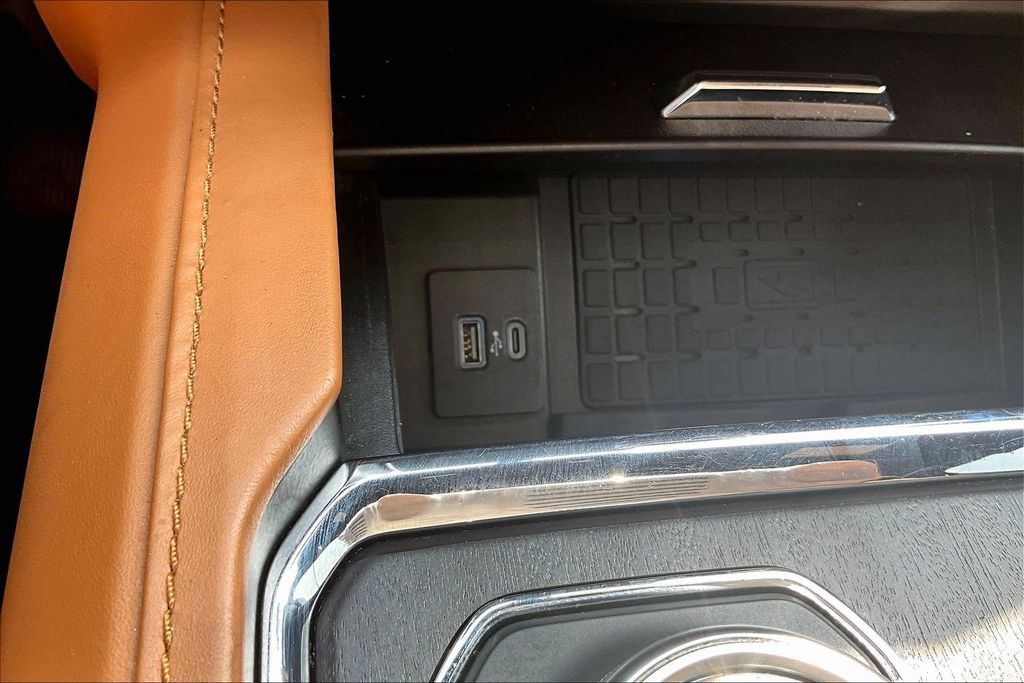 Used 2022 Ford Expedition Max Platinum AWD/4WD image 29