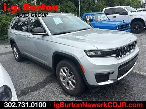 Used 2022 Jeep Grand Cherokee L Limited AWD/4WD image 4