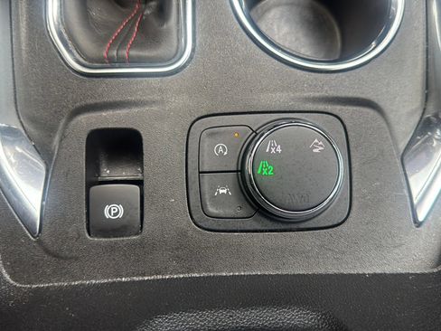 Used 2023 Chevrolet Traverse RS w/ LPO, Floor Liner Package AWD/4WD image 40