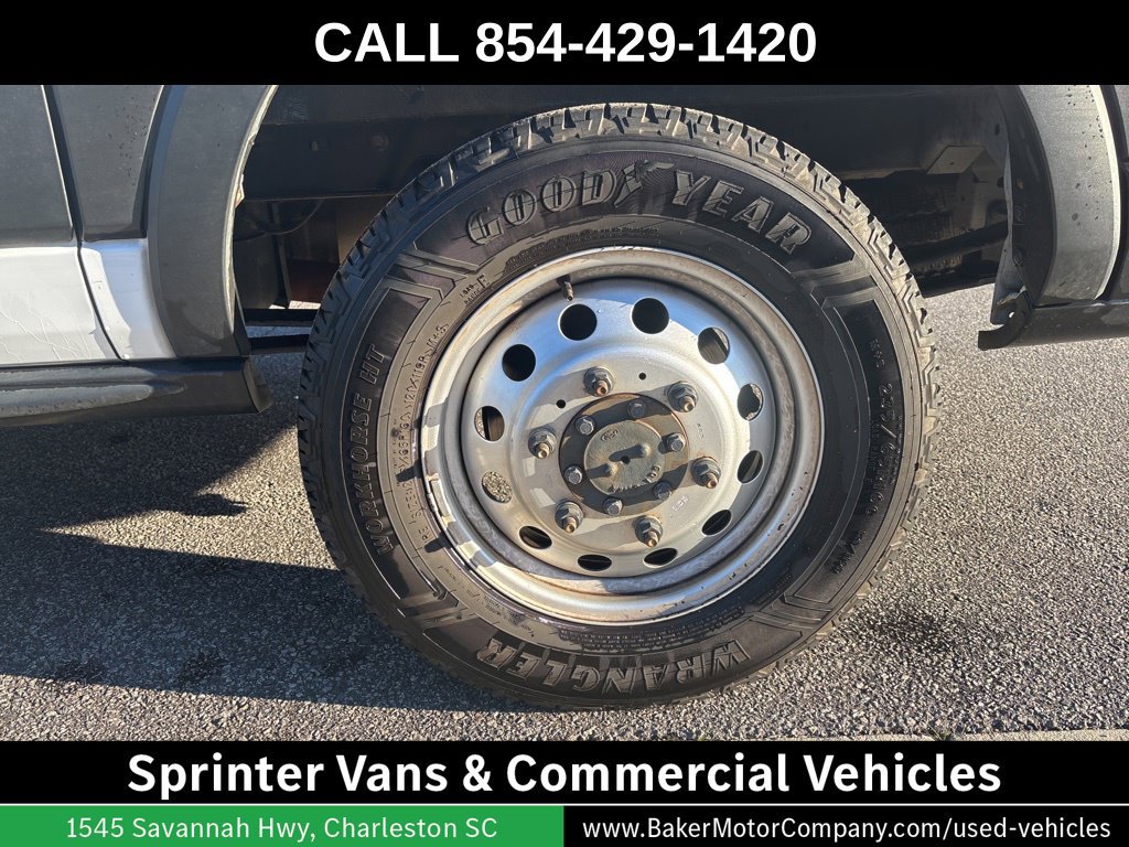 Used 2023 Ford Transit 250 Medium Roof AWD w/ Load Area Protection Package image 12