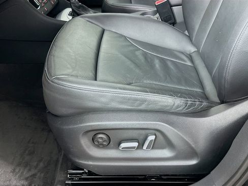 Used 2018 Audi Q3 2.0T Premium w/ Convenience Package image 19