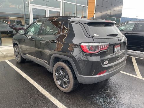 Certified 2021 Jeep Compass Latitude image 2