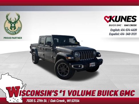 Used 2023 Jeep Gladiator Overland image 1