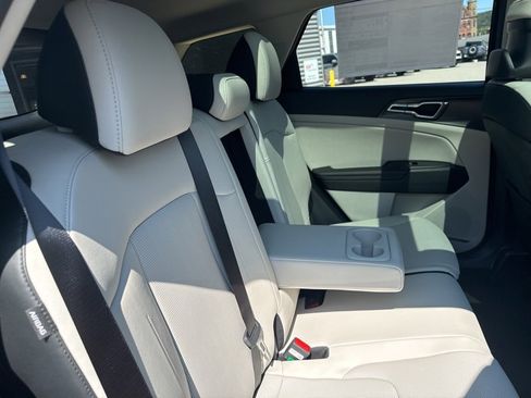 New 2026 Kia Sportage EX w/ EX Panorama Roof Package image 14