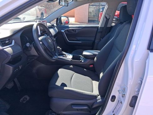 Used 2024 Toyota RAV4 LE image 9