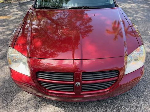 Used 2005 Dodge Magnum SE RWD image 60