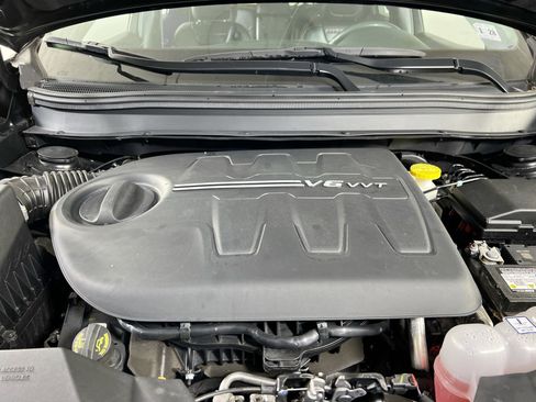 Used 2022 Jeep Cherokee Trailhawk AWD/4WD image 28