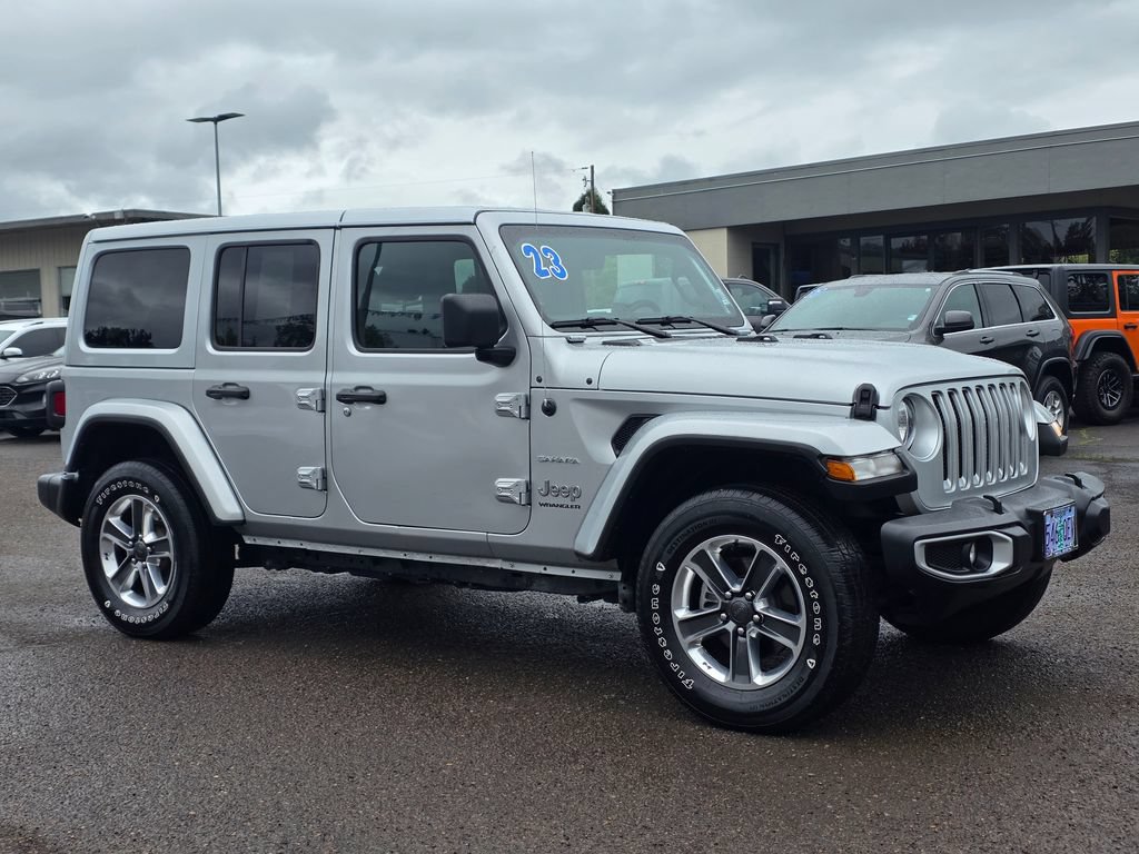 Used 2023 Jeep Wrangler Unlimited Sahara AWD/4WD image 26