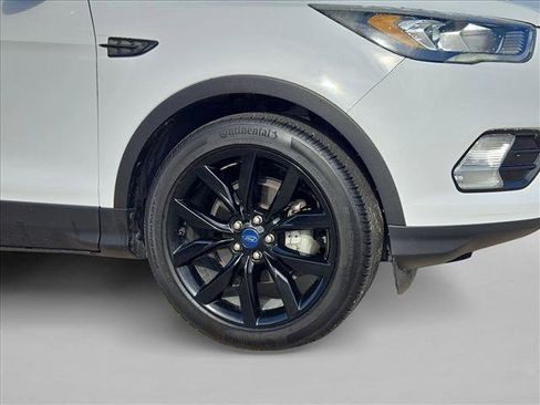 Used 2019 Ford Escape SE FWD image 20