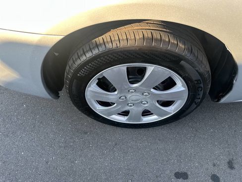 Used 2007 Toyota Matrix image 9