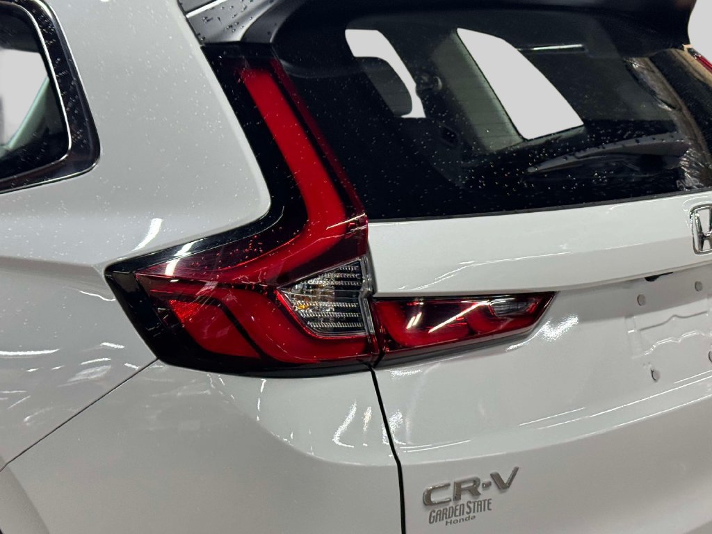 Used 2024 Honda CR-V LX image 8