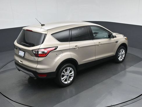 Used 2017 Ford Escape SE AWD/4WD image 59