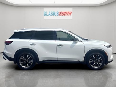 Used 2023 INFINITI QX60 Luxe w/ Performance Audio Package AWD/4WD image 2