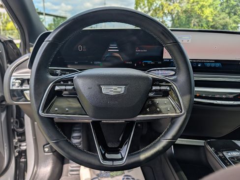 Used 2024 Cadillac Lyriq Tech AWD/4WD image 22