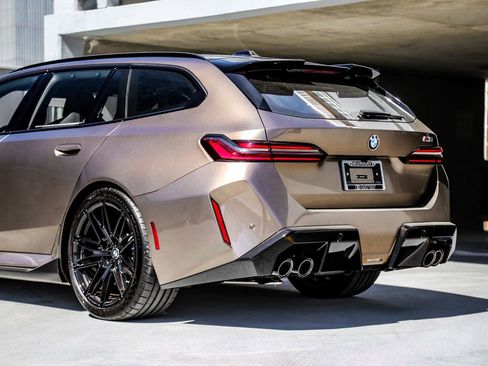 New 2026 BMW M5 Touring image 5