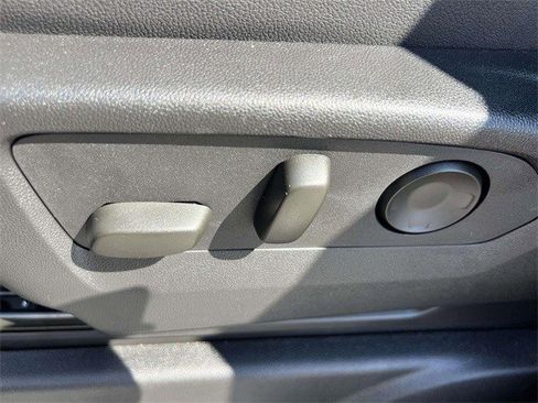 Certified 2024 Chevrolet Suburban High Country w/ Advanced Technology Package image 28