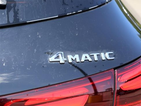New 2025 Mercedes-Benz GLA 250 4MATIC image 9