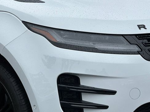 Certified 2025 Land Rover Range Rover Evoque Dynamic SE image 12