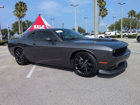 Used 2022 Dodge Challenger GT RWD image 2
