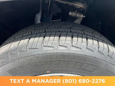 Used 2023 Jeep Grand Cherokee Limited w/ Trailer Tow Prep Group (B) AWD/4WD image 27