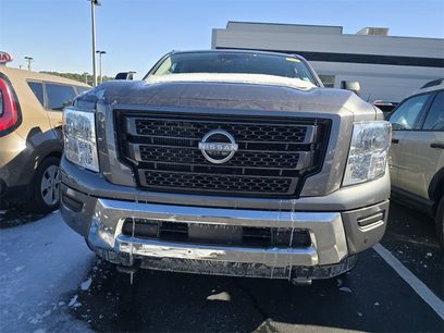 Used 2024 Nissan Titan SV w/ SV Convenience Package