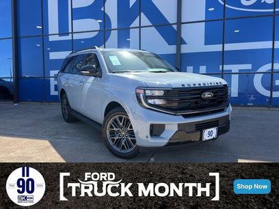 New 2026 Ford Expedition Platinum w/ Stealth Appearance Package