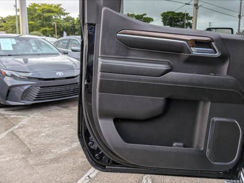 Used 2024 GMC Sierra 1500 SLE image 17