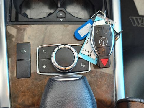 Used 2016 Mercedes-Benz E 350 4MATIC Wagon image 24