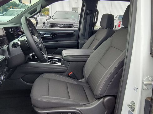 Used 2025 Chevrolet Tahoe LS w/ Max Trailering Package AWD/4WD image 19