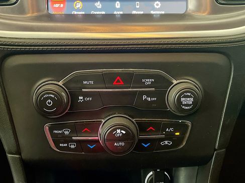 Used 2020 Dodge Charger SXT w/ Plus Group RWD image 15
