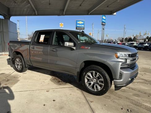 Used 2022 Chevrolet Silverado 1500 RST image 3