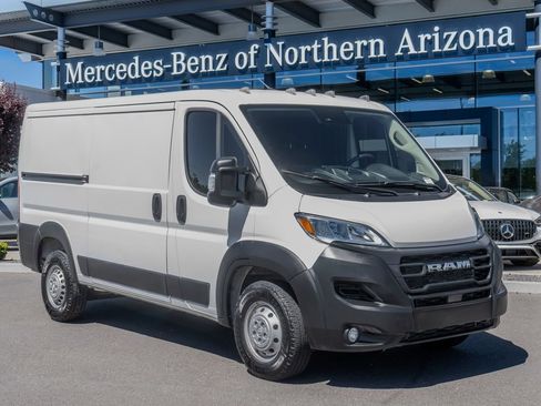 Used 2025 RAM ProMaster 2500 w/ Convenience Group FWD image 1