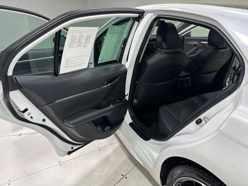 Used 2019 Toyota Camry XSE FWD image 25