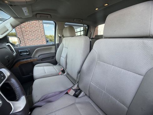 Used 2017 GMC Sierra 1500 SLE w/ SLE Value Package AWD/4WD image 12