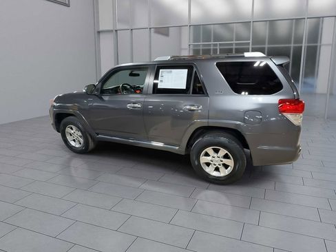 Used 2013 Toyota 4Runner SR5 w/ Convenience Pkg image 6